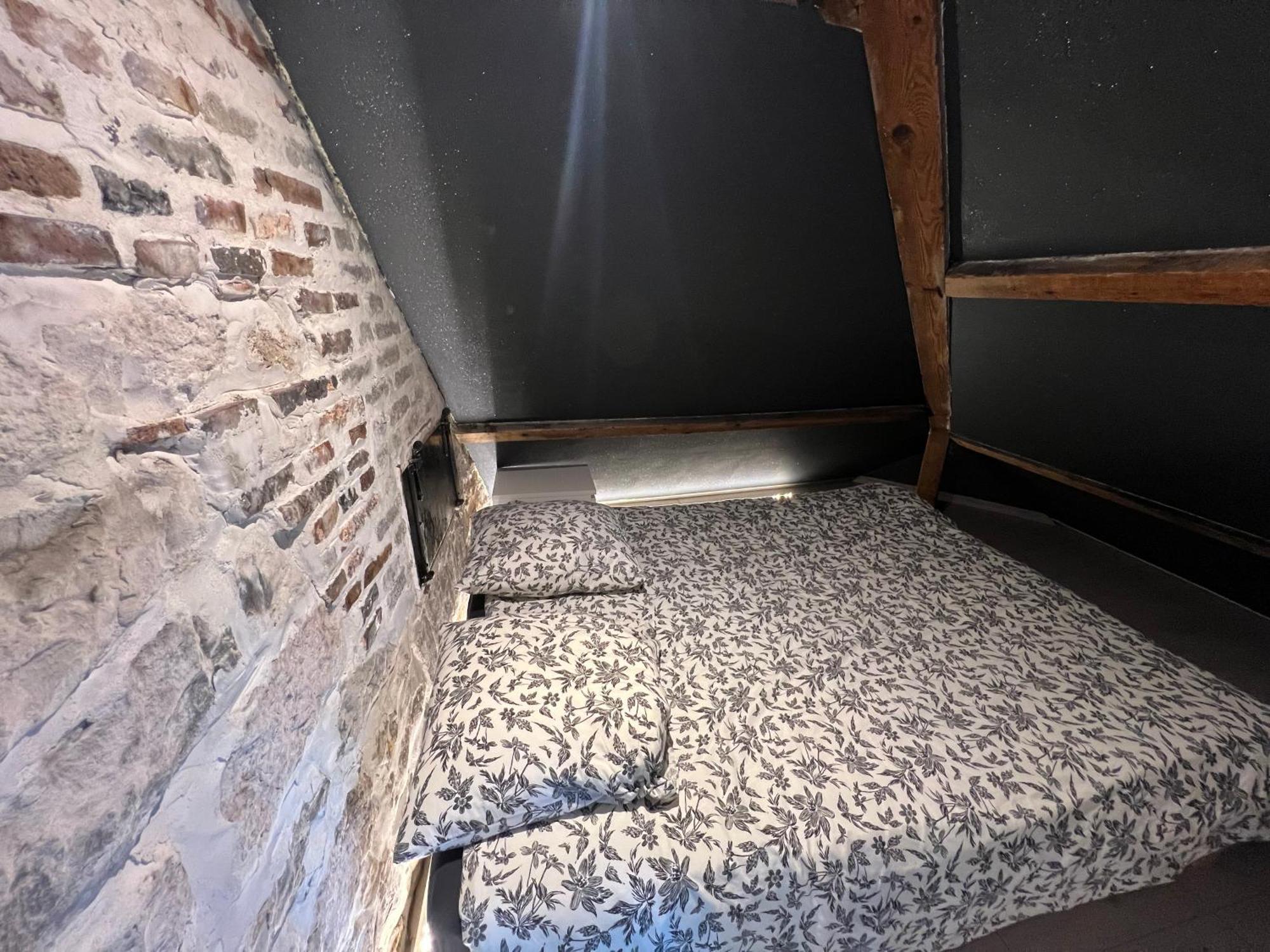 Bellevue Appartement Sous Les Toits Hypercentre Climatise Dole Eksteriør bilde